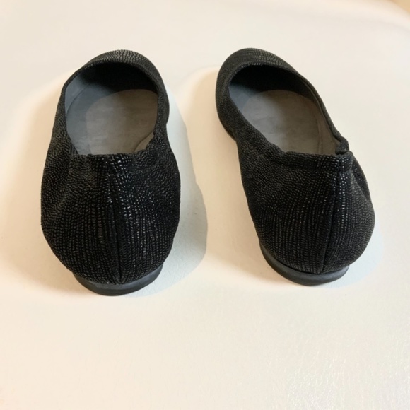 Stuart Weitzman Dotsnot Snake Black Suede Leather Ballet Flat Heel Shoe Pump 6.5 - Picture 10 of 15